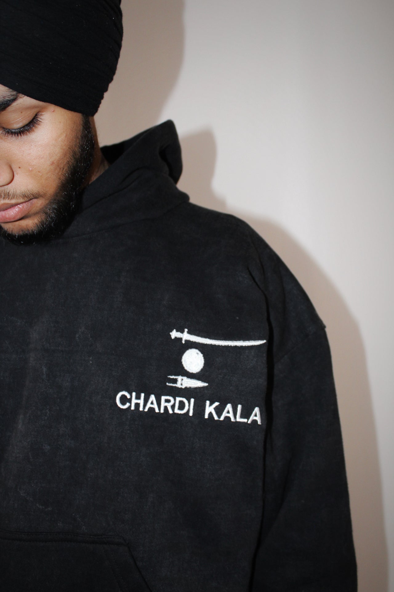 CHARDIKALA HEAVYWEIGHT BLACK ACID WASHED HOODIE