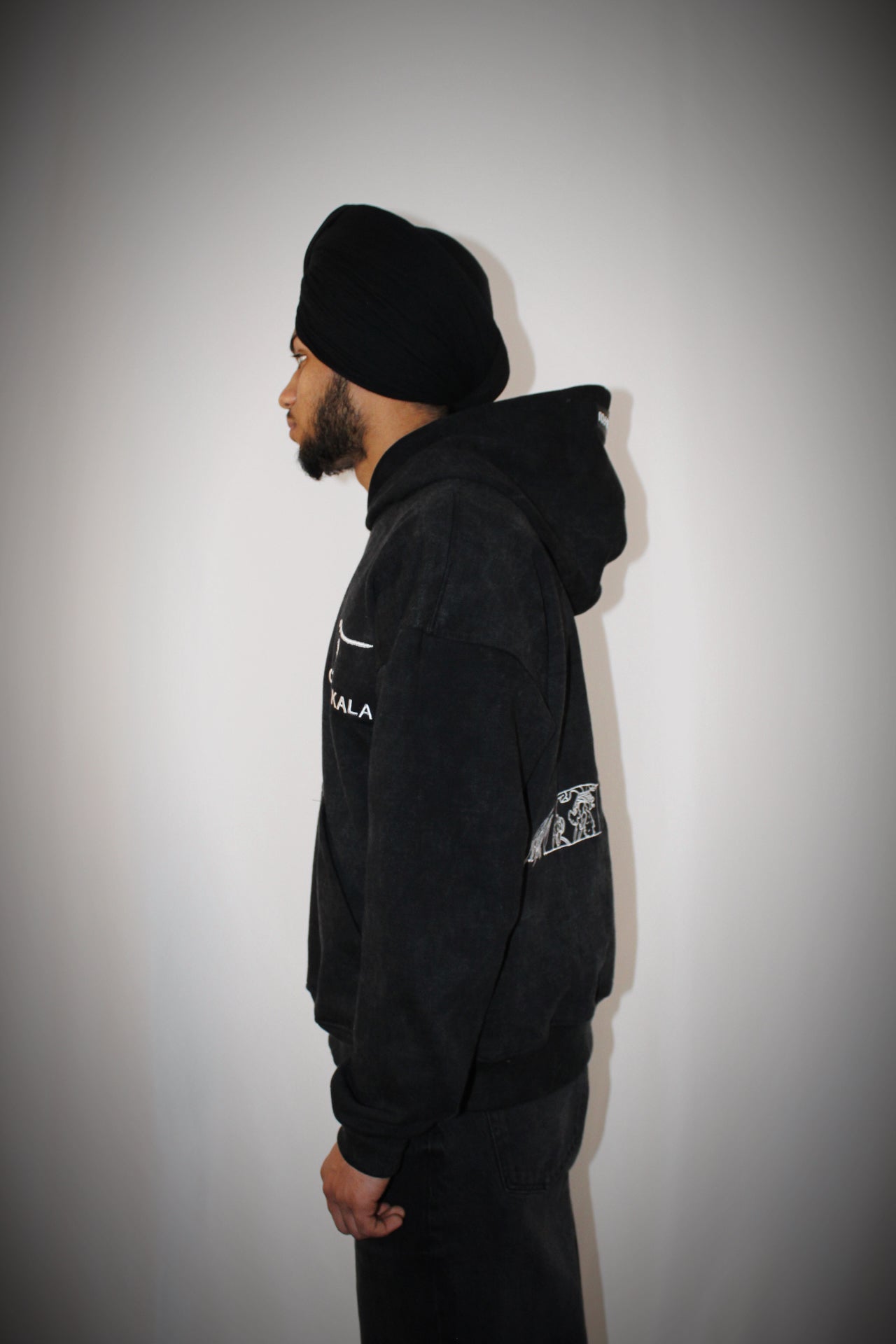 CHARDIKALA HEAVYWEIGHT BLACK ACID WASHED HOODIE