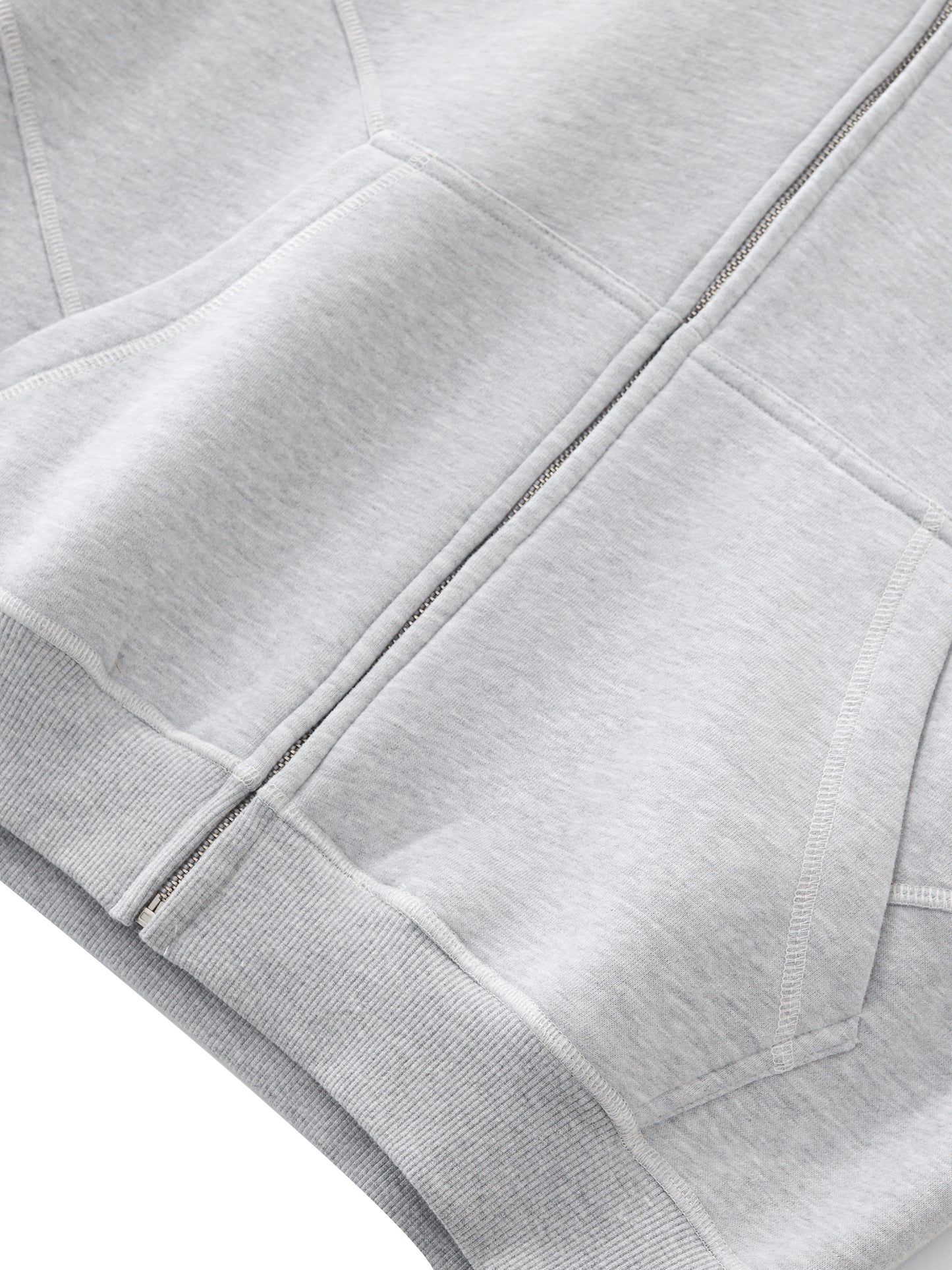 NO HATE Contrast-Stitched Boxy Fleece Hoodie